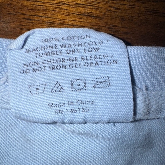 Ivory Ella Long Sleeve Pocket Graphic Tee T Shirt Womens S Small Light Blue - Picture 9 of 10